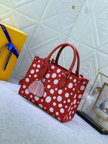 EN - New 1:1 rep Bag LUV 636