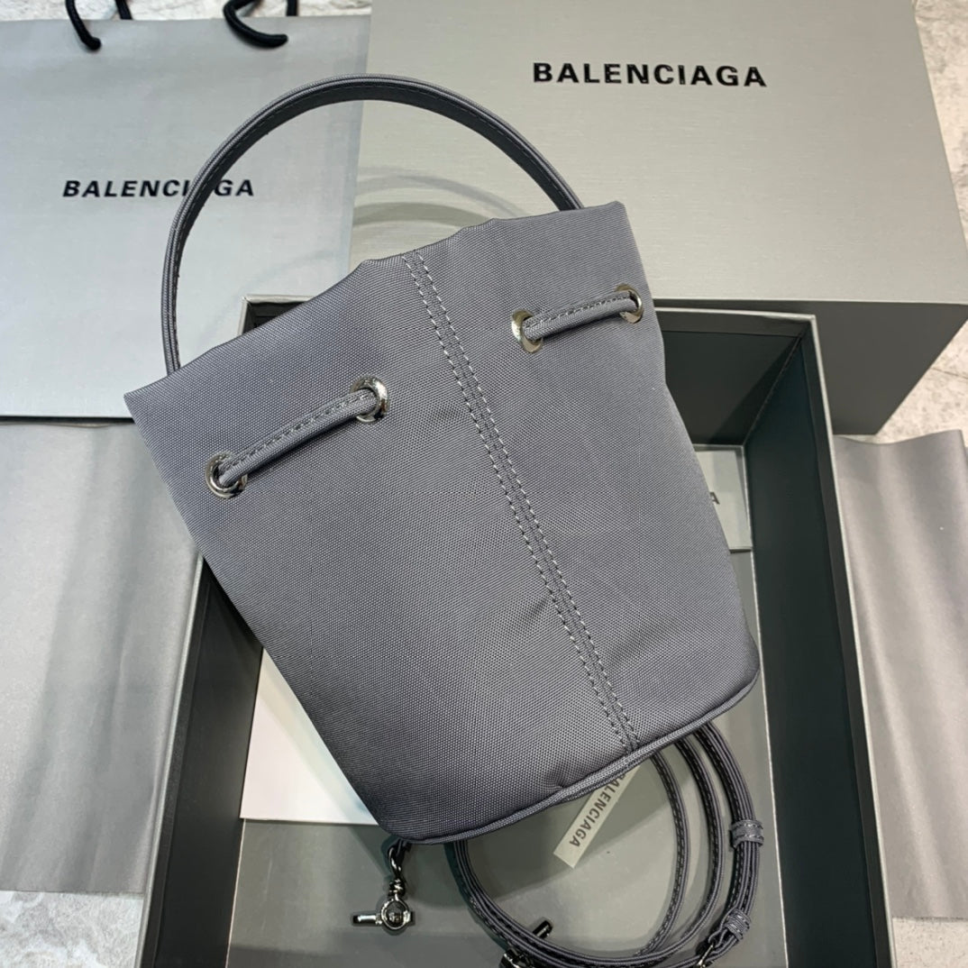 Balen Le Cagole MeTop Qualityum Bucket Bag In Gray, For Women,  Bags 11.8in/30cm