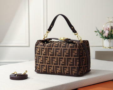 EN - New 1:1 rep  Bags FEI 100