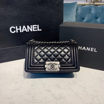 CHLSmall Boy Handbag Silver Hardware Black For Women Bags, Shoulder And Crossbody Bags 7.8in/20cm A67085