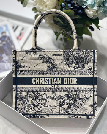 Top Quality Small Book Tote White, For Women, WomenÂs Handbags 26.5cm/10.5in CD M1265ZRHZ_M941
