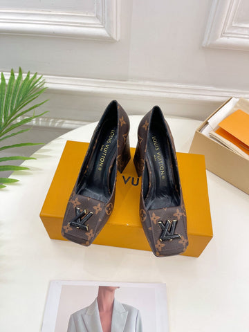 New 1:1 rep LUV High Heel Shoes 011