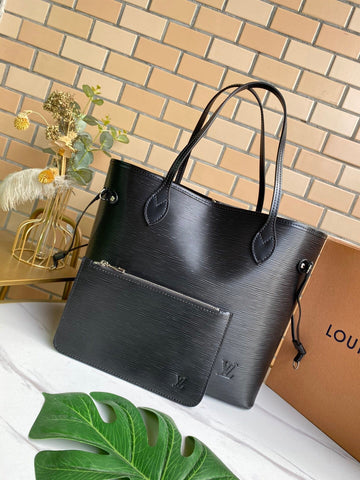 EN - New 1:1 rep  Bags LUV 131