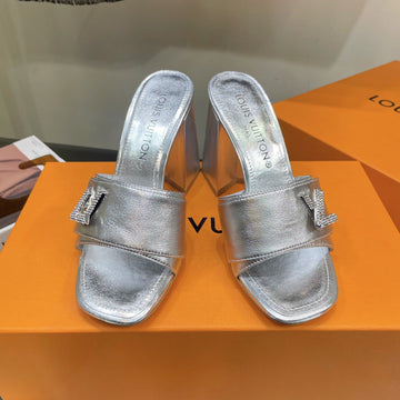 New 1:1 rep LUV High Heel Shoes 024