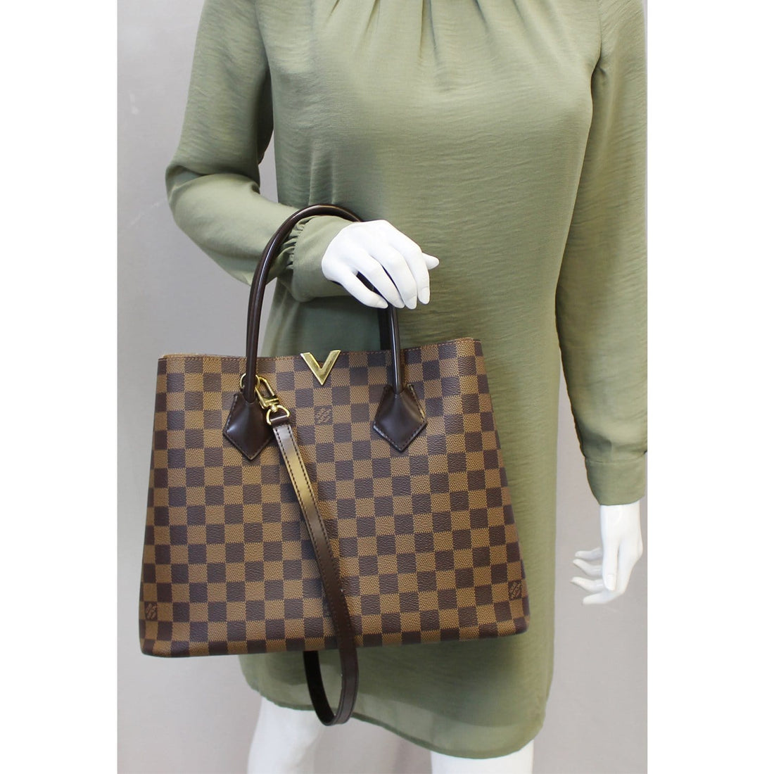 LOUIS VUITTON Kensington Damier Ebene Shoulder Handbag