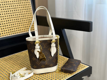 EN - Luxury Bags LUV 725