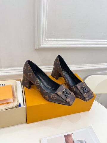 New 1:1 rep LUV High Heel Shoes 033