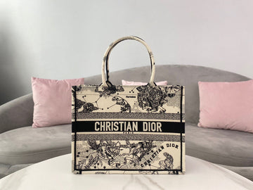 Top Quality MeTop Qualityum Book Tote White Multicolor , For Women, WomenÂs Handbags 14in/36cm CD M1296ZRHZ_M941