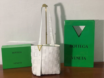 Top Quality Shoulder Bag Nappa White, For Women, Womenâs Bags 12.9in/33cm