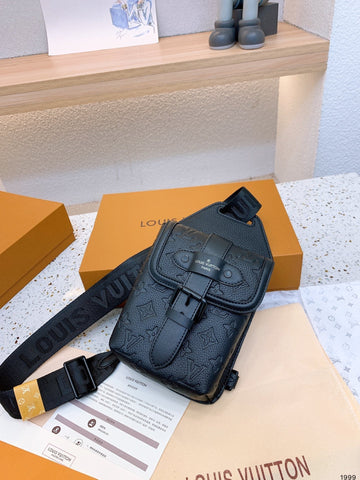 EN - New 1:1 rep Lux Bags LUV 548