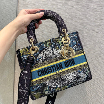 Top Quality MeTop Qualityum Lady D-Lite Bag Constellation Embroidery, Blue, For Women WomenÂs Handbags, Crossbody Bags, 24cm CD M0565ORHP_M928