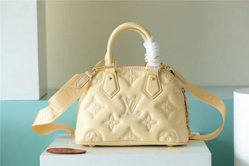 Top Quality Alma BB Banana Yellow For Women,  Shoulder And Crossbody Bags 9.6in/25cm Top Quality M59821