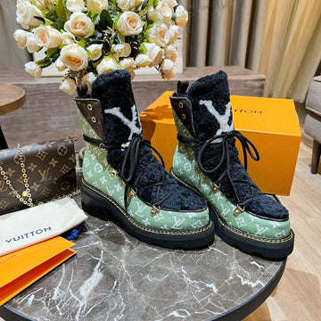 Premium  LUV BOOTS 046