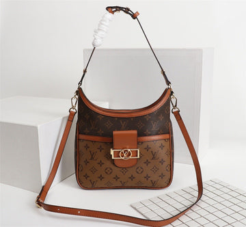 Top Quality - New 1:1 rep  Bags LUV 183