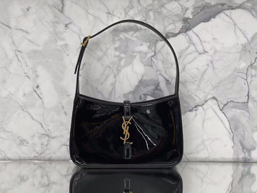 Top Quality Le 5 Ã 7 Hobo Bag In Smooth Noir For Women 9in/23cm YSL 6572280UF0W1000