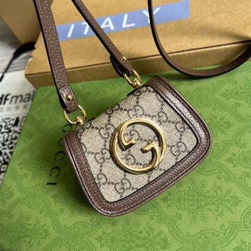 Top Quality -  Bags - 696