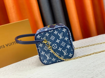 EN - New 1:1 rep  Bags LUV 677