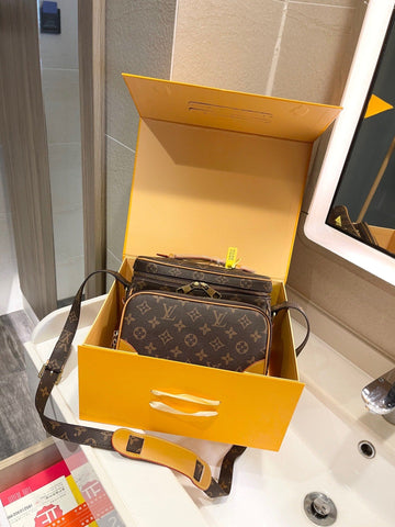 EN - New 1:1 rep  Bags LUV 515