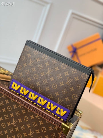 Top Quality Pochette Voyage MM Monogram Canvas For Men, Bags, Travel Bags 10.2in/26cm Top Quality M80792