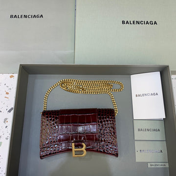 Top Quality Hourglass Wallet On Chain in Dark Red, For Women,  Bags 7.6in/19cm