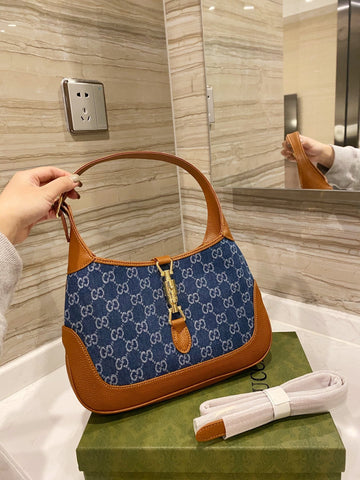 EN - New 1:1 rep  Bags GCI 220