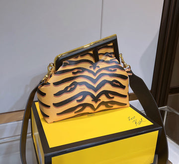 EN - New 1:1 rep  Bags FEI 244