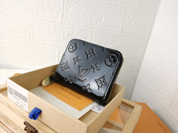 EN - New 1:1 rep  Wallet LUV 122