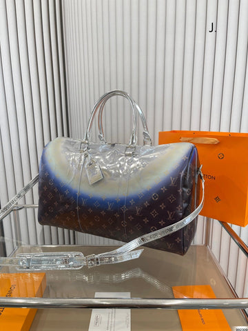 EN - New 1:1 rep  Bags LUV 657