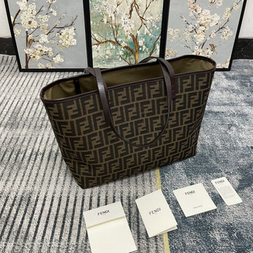 EN - New 1:1 rep  Bags FEI 185