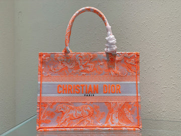 Top Quality MeTop Qualityum Book Tote Orange, For Women, WomenÂs Handbags 14in/36cm CD M1296ZRVJ_M057