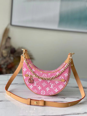 Top Quality Loop Since 1854 Jacquard Pink By Nicolas GhesquiÃ¨re For Cruise Show, WoHandbags 9.1in/23cm Top Quality M81166