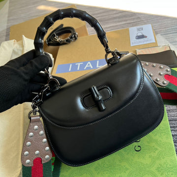Top Quality -  Bags - 947