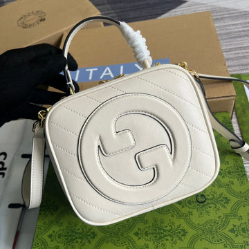 Top Quality -  Bags - 568