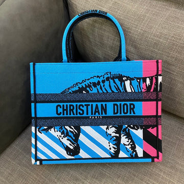 Top Quality MeTop Qualityum Book Tote Bright Blue and Bright Pink D-Jungle Pop Embroidery, Blue/Pink, For Women WomenÂs Handbags, 36cm CD M1296ZRON_M888