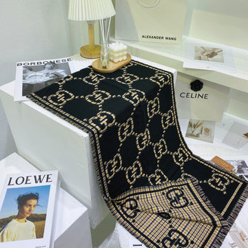EN - Luxury GCI Scarf 027