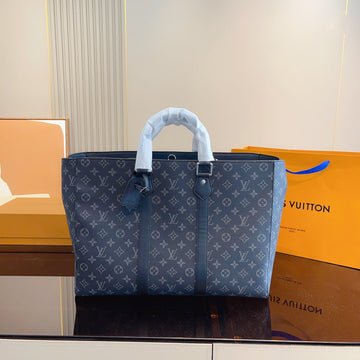 EN - Luxury Bags LUV 730