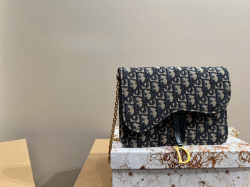 EN - Luxury Bags DIR 359