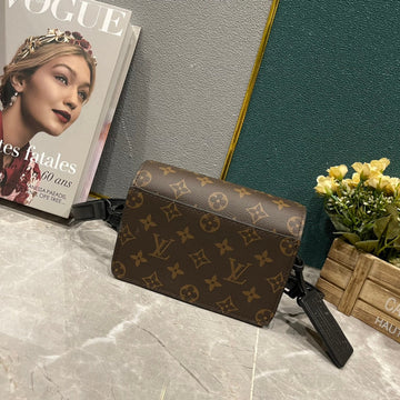 EN - Luxury Bags LUV 869