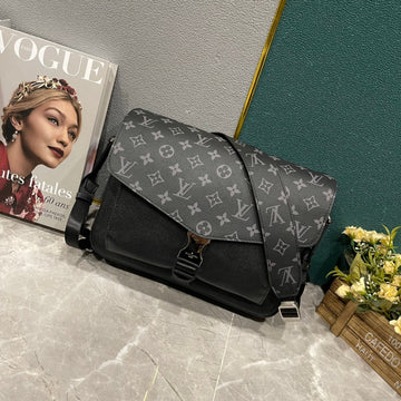 EN - Luxury Bags LUV 847