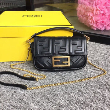 Top QualityTop Quality Baguette Nappa Black For Women, Women’s Handbags, Shoulder And Crossbody Bags 7in/19cm FF 8BS017A72VF15ZW