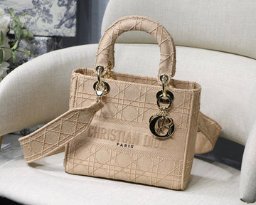 Top Quality MeTop Qualityum Lady Bag Gold Toned Hardware Beige For Women 9.5in/24cm CD