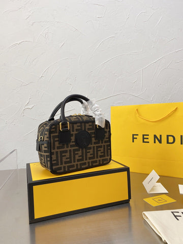 EN - New 1:1 rep  Bags FEI 110