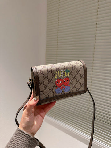 EN - New 1:1 rep  Bags GCI 520