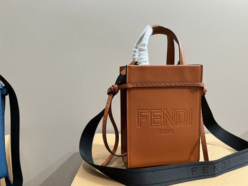 EN - Luxury Bags FEI 296