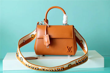 Top Quality Cluny Mini Epi Gold Miel For Women,  Shoulder And Crossbody Bags 20cm/7.9in Top Quality M58931