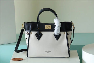 Top Quality On My Side MM Bag Monogram Flower For Women 31cm/12.2 Inches Caramel Black Top Quality M59842