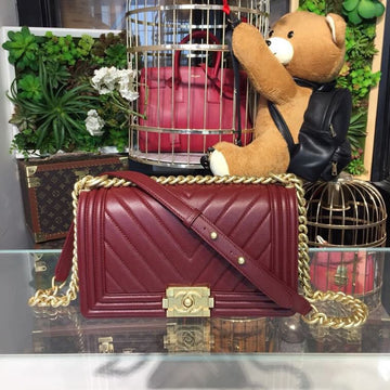 CHL Boy Handbag Gold Toned Hardware Burgundy For Women, Women’s Bags, Shoulder And Crossbody Bags 9.8in/25cm A67086