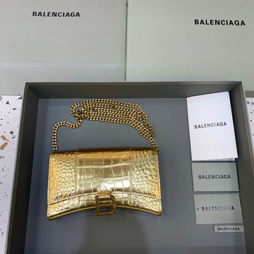 Top Quality Hourglass Wallet On Chain in Gold, For Women,  Bags 7.6in/19cm 6560501S49M8005