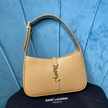 YSSL Le 5 Ã 7 Hobo Bag In Smooth Beige For Women 9in/23cm YSLÂ Â 6572282R20W9832