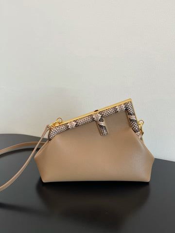 Top QualityTop Quality Top QualityTop Qualityrst Small Beige with exotic details Bag For Woman 26cm/10in 8BP129AGWRF1GEM